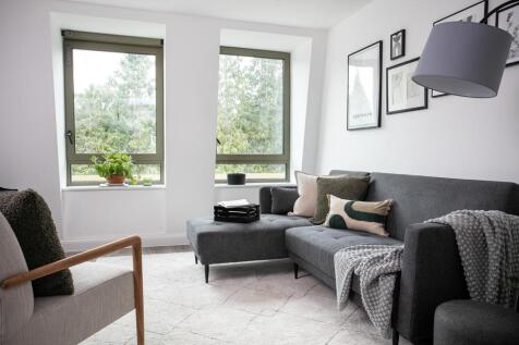 Flat 22 North Building-10.jpg