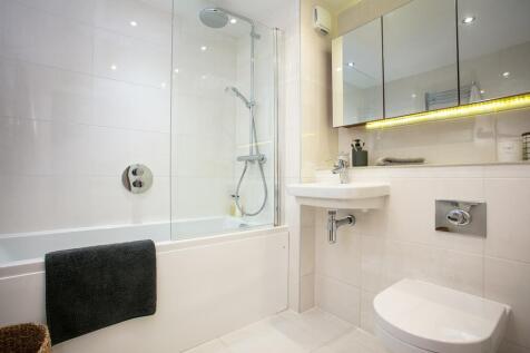 Flat 22 North Building-7.jpg