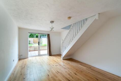 102 Faulkland View-2.jpg