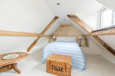 bedrooom 4.jpg