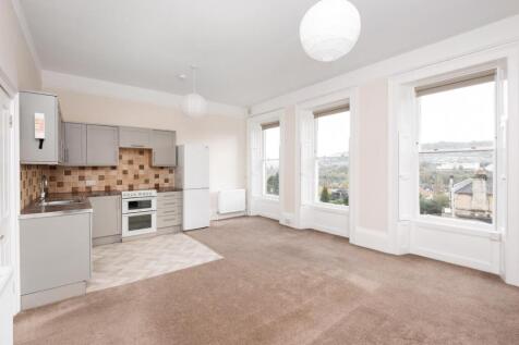 First Floor Flat, 2 Beaufort Villas, Bath, BA1 6LY