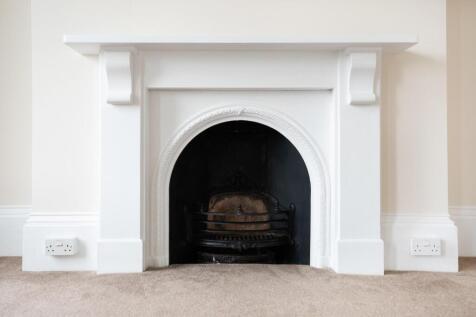 First Floor Flat, 2 Beaufort Villas, Bath, BA1 6LY