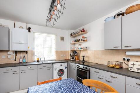 96 Chandler Close, Bath BA1 4EQ-7.jpg