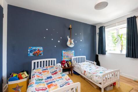 96 Chandler Close, Bath BA1 4EQ-13.jpg