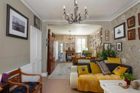 28 Hawthorne Grove-23.jpg