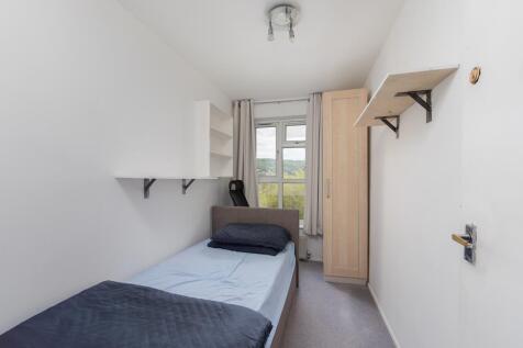 44 Saffron Court Bath BA1 6DF-8.jpg
