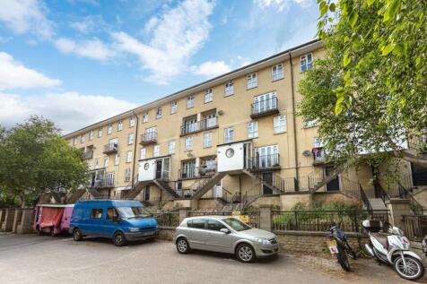44 Saffron Court Bath BA1 6DF-12 BS.jpg