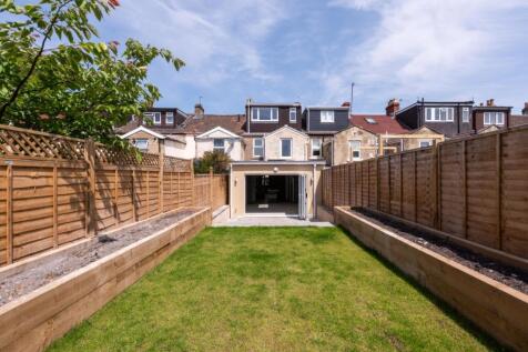 43 Caledonian Road, Bath BA2 3RD-8.jpg