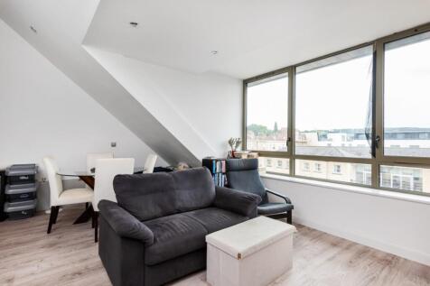 16 South Buildings, Riverview Court, BA1 3SA-7.jpg
