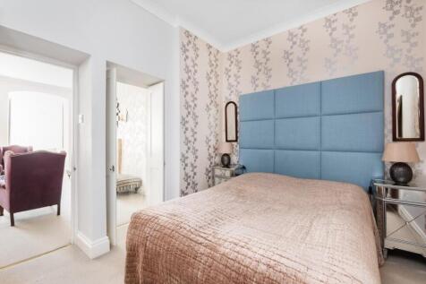 29A Royal Crescent, Bath BA1 2LT-15.jpg
