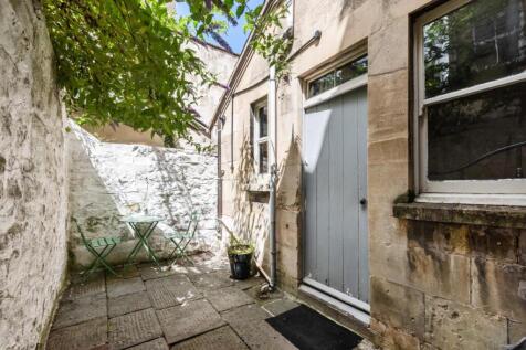Flat 1, 6 Anglo Terrace, Bath BA1 5NH-12.jpg