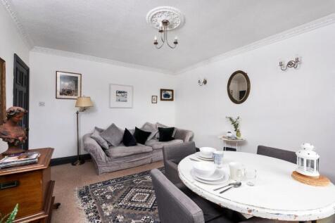 Flat 3, 2 Kensington Place, Bath, BA1 6AW-4.jpg