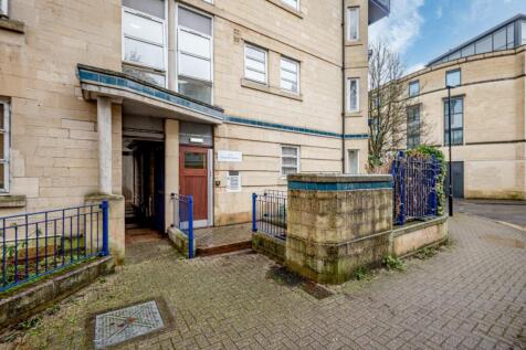 4 Riverside Gardens_edit-2.jpg