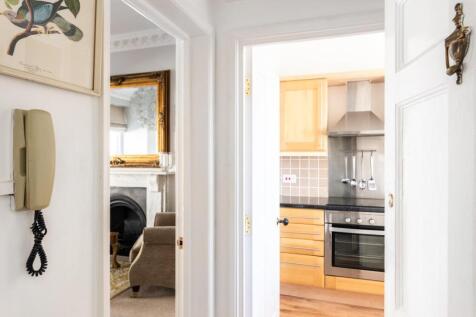 FFF, 13 New King Street, Bath BA1 2BL-3.jpg