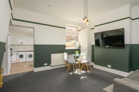 147 Avonvale Road-7.jpg