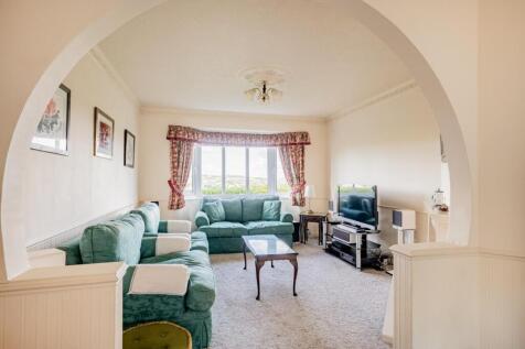 Living room 2.jpg