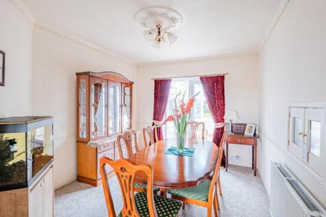 Dining room.jpg