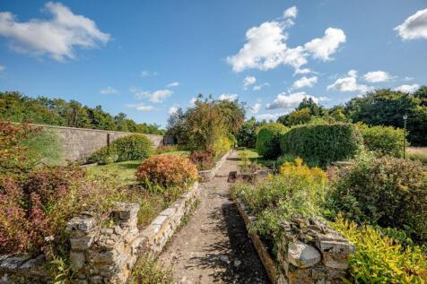 Garden 1.jpg