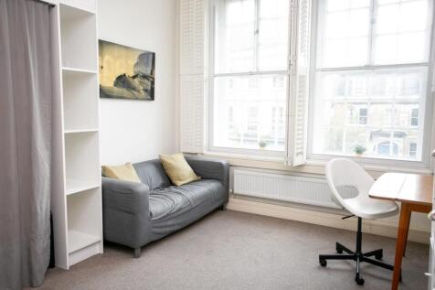 Flat 3 The Coachworks 2 Long Acre-4.jpg