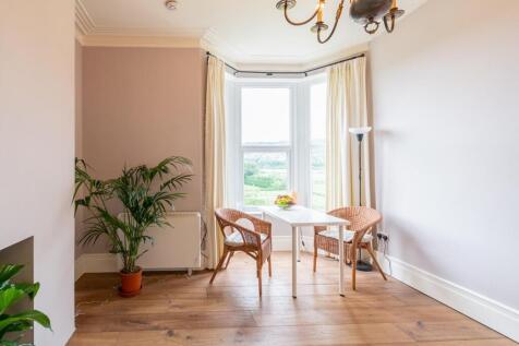 Ground Floor Flat 130 London Road West-1.jpg