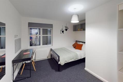 9-Piccadilly-Place-Bedroom-1.jpg