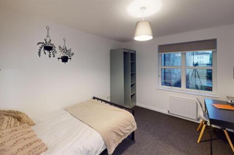 9-Piccadilly-Place-Bedroom-3.jpg