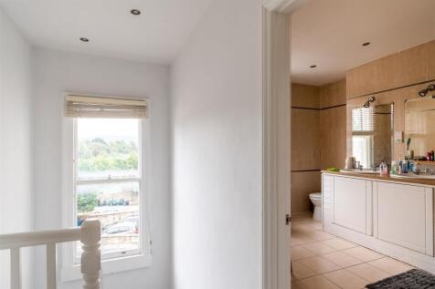 3 St Saviours Rd-10.jpg