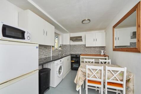 55 Saffron Court-4.jpg