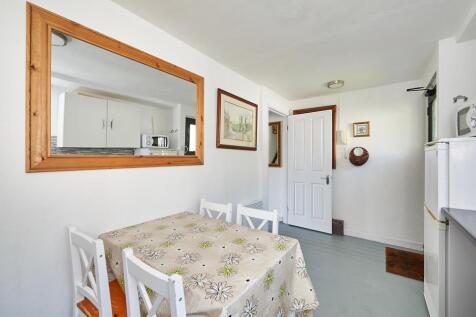 55 Saffron Court-5.jpg