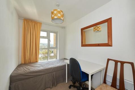 55 Saffron Court-7.jpg