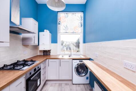 Flat 2, 23 Stanhope Street, Bath, BA1 2BQ-4.jpg