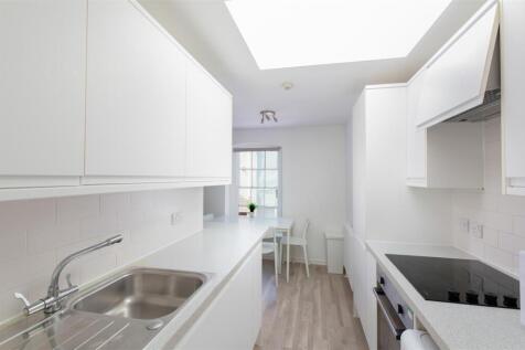 39 Princess Victoria St-6.jpg