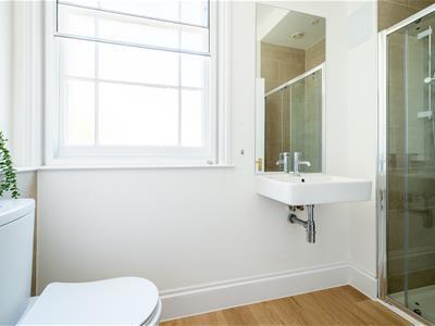 TFF 141 WL RD SHOWER ROOM.JPEG