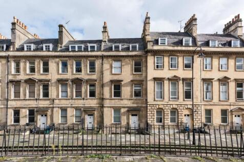 Flat 2, 22 The Paragon BA1 5LY-1.jpg