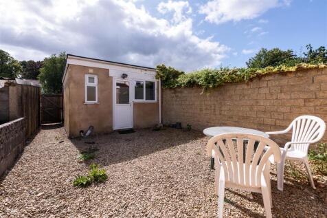 27 Lorne Road-18.jpg