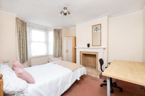 21 Coronation Avenue, Bath-5.jpg