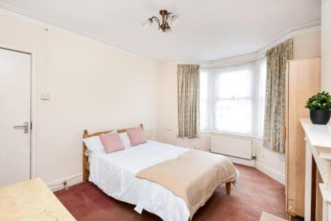 21 Coronation Avenue, Bath-6.jpg