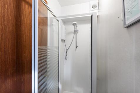 10 St Peters Terrace-10.jpg