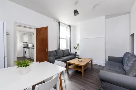 12 St Peters Terrace-4.jpg