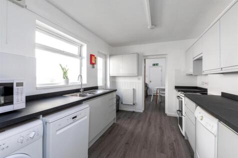 12 St Peters Terrace-7.jpg