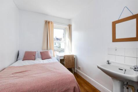 12 St Peters Terrace-17.jpg