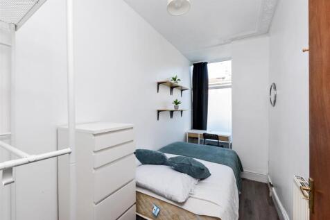 12 St Peters Terrace-1.jpg