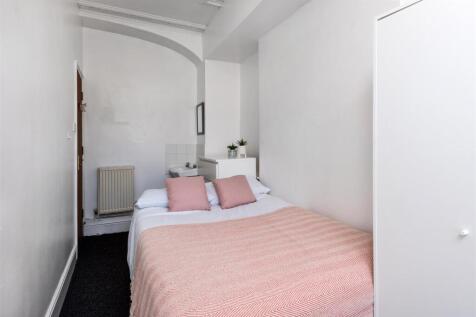 12 St Peters Terrace-3.jpg