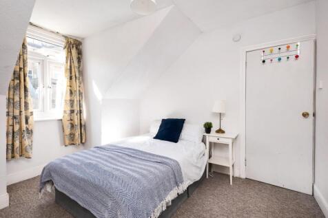 81 Wells Road-14.jpg