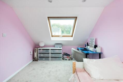 Bedroom 3 window.jpg