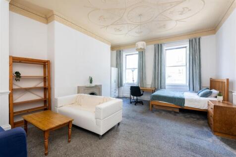 Ground Floor Maisonette, 46 Rivers Street-5.jpg