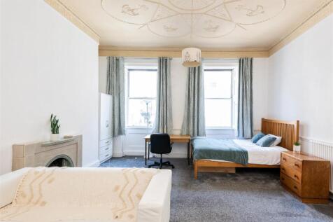 Ground Floor Maisonette, 46 Rivers Street-6.jpg