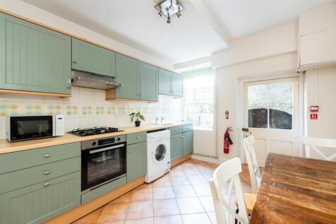 Ground Floor Maisonette, 46 Rivers Street-13.jpg