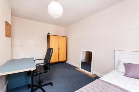 Ground Floor Maisonette, 46 Rivers Street-16.jpg