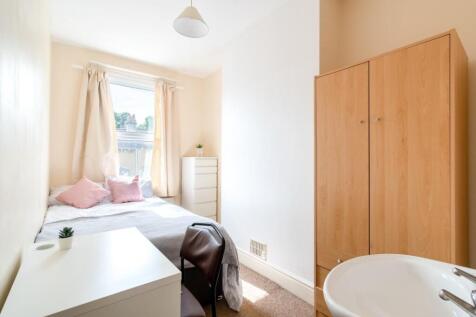 66 Lorne Road-13.jpg